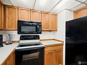 20640 130th Avenue SE, Kent WA 98031