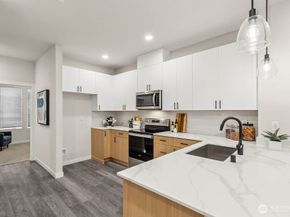 16111 36TH Avenue W C4, Lynnwood WA 98087