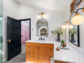 12817 70th AVE S, Seattle WA 98178
