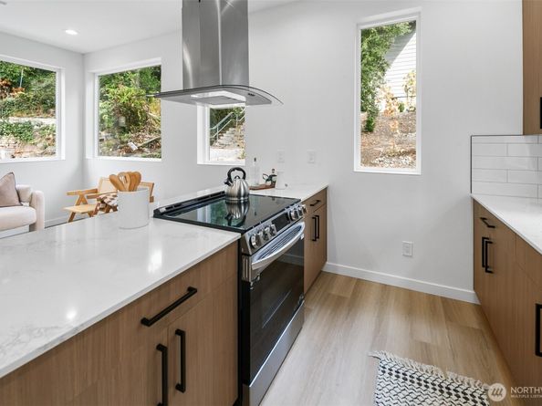 2809 S Grand Street, Seattle WA 98144