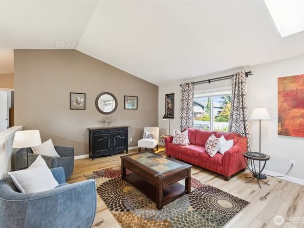 19118 121st Place SE, Renton WA 98058