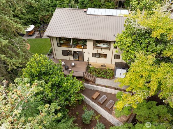 4851 88th Place SE, Mercer Island WA 98040