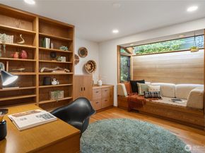 4851 88th Place SE, Mercer Island WA 98040