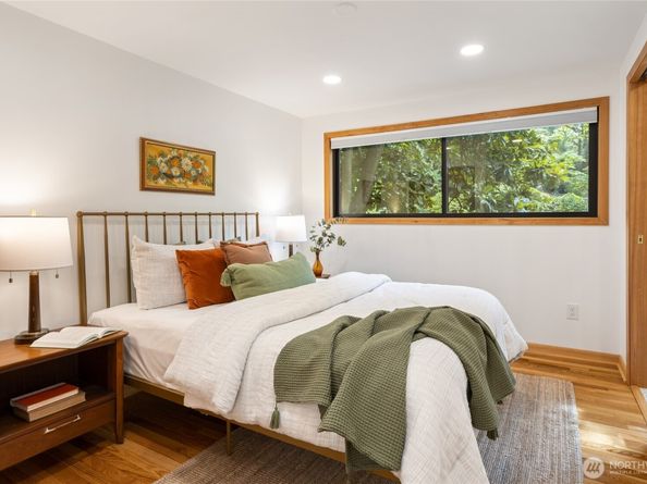 4851 88th Place SE, Mercer Island WA 98040