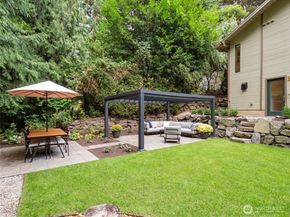 4851 88th Place SE, Mercer Island WA 98040