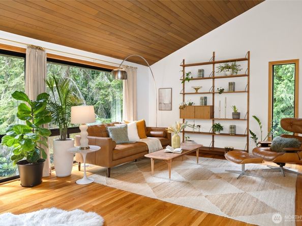 4851 88th Place SE, Mercer Island WA 98040