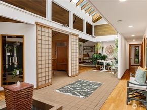4851 88th Place SE, Mercer Island WA 98040