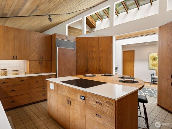 4851 88th Place SE, Mercer Island WA 98040