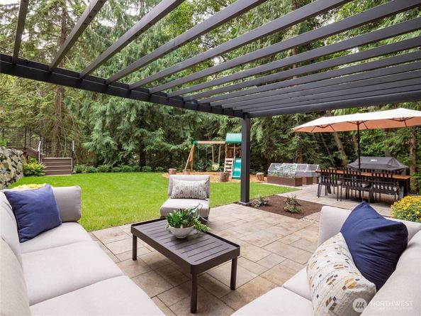 4851 88th Place SE, Mercer Island WA 98040