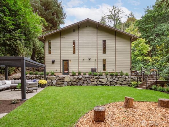 4851 88th Place SE, Mercer Island WA 98040