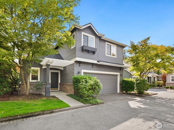 15939 NE 95th Way 12, Redmond WA 98052