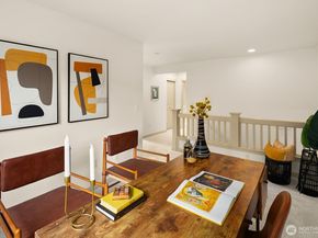 15939 NE 95th Way 12, Redmond WA 98052