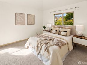 15939 NE 95th Way 12, Redmond WA 98052