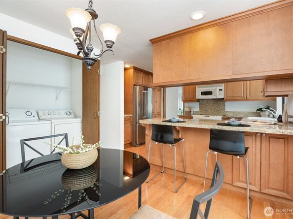 6555 159th Avenue NE, Redmond WA 98052
