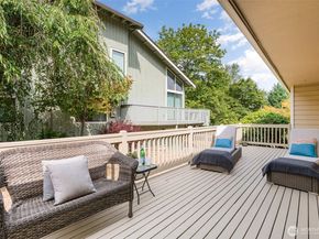 6555 159th Avenue NE, Redmond WA 98052