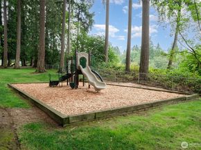 6555 159th Avenue NE, Redmond WA 98052