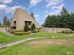 6555 159th Avenue NE, Redmond WA 98052