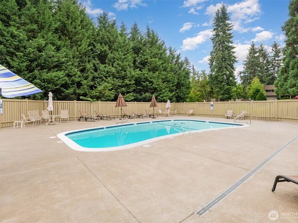 6555 159th Avenue NE, Redmond WA 98052