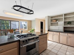 21907 3rd Avenue SE, Bothell WA 98021