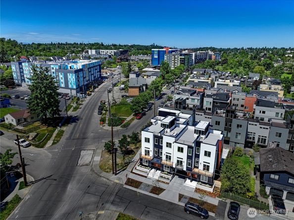 4302 S Holden Street, Seattle WA 98118