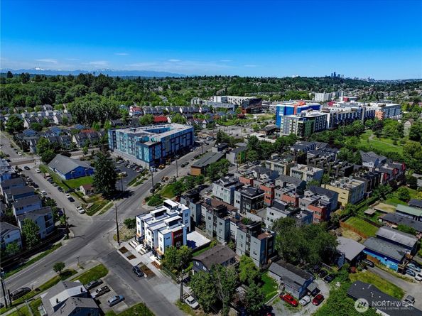 4302 S Holden Street, Seattle WA 98118