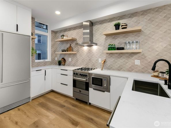 4302 S Holden Street, Seattle WA 98118