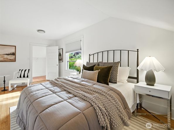 2555 Queen Anne Avenue N, Seattle WA 98109