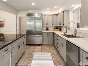 12653 Avondale Road NE, Redmond WA 98052