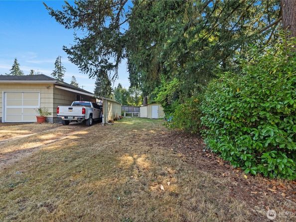 105 NE 180th Street, Shoreline WA 98155