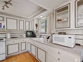 105 NE 180th Street, Shoreline WA 98155