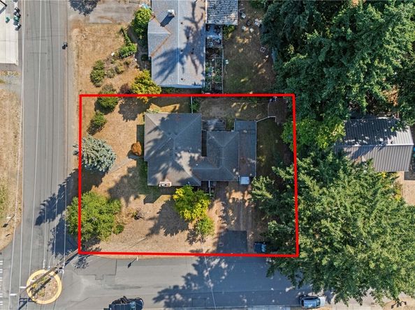 105 NE 180th Street, Shoreline WA 98155