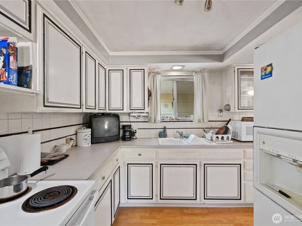 105 NE 180th Street, Shoreline WA 98155