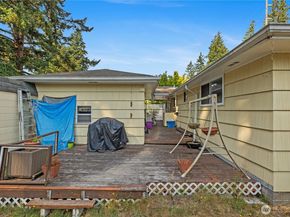 105 NE 180th Street, Shoreline WA 98155