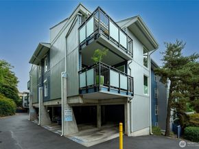 2510 W Bertona Street 213, Seattle WA 98199