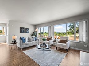 1014 S 234th Place, Des Moines WA 98198