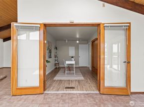 1014 S 234th Place, Des Moines WA 98198