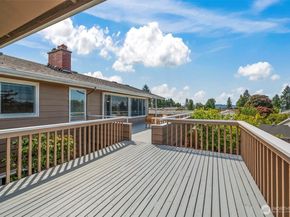 1014 S 234th Place, Des Moines WA 98198
