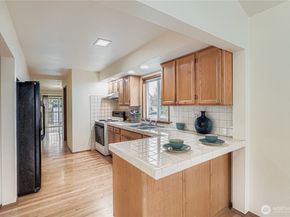 8435 46th ave S, Seattle WA 98118