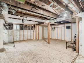 8435 46th ave S, Seattle WA 98118