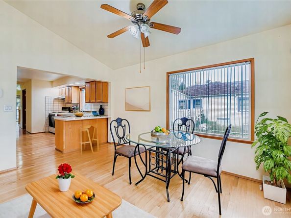 8435 46th ave S, Seattle WA 98118