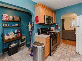 1342 N Montgomery Avenue, Bremerton WA 98312