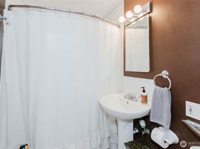 1342 N Montgomery Avenue, Bremerton WA 98312