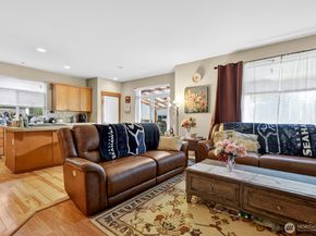 122 185th Place SW, Bothell WA 98012