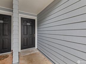 10014 NE 127th Place A103, Kirkland WA 98034