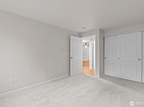 10014 NE 127th Place A103, Kirkland WA 98034