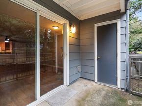 10014 NE 127th Place A103, Kirkland WA 98034