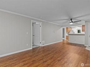 10014 NE 127th Place A103, Kirkland WA 98034