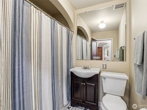 1120 17th Avenue 104, Seattle WA 98122