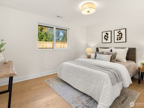 8708 NE 140th Street A, Kirkland WA 98034