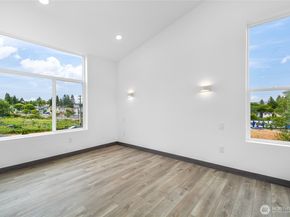 8612 42nd Avenue S C, Seattle WA 98118